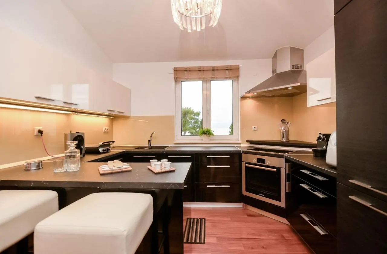 Apartmán Luxury Penthouse Claudia Malinska 0*,
